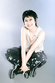岸谷香<br />
KAORI PARADISE 2026<br />
10回目のひとり旅 画像